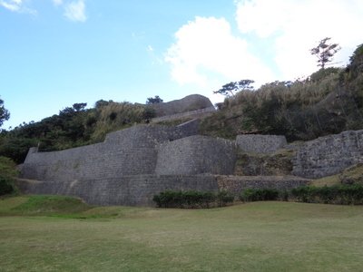 🏯 우라소에 요도레